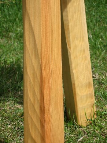 Holzhocker schwer und rustikal 33 cm, ( märkische Kiefer )