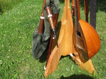 Musikinstrumentenständer rustikal aus massivem Holz ( Kiefer )